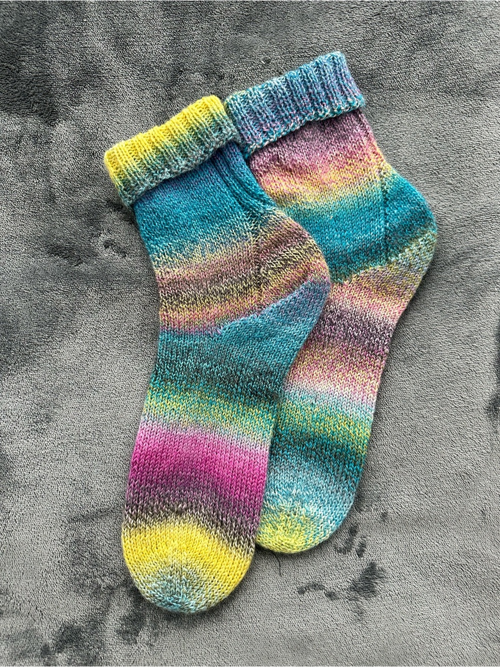 Hand Knit Wool Blend Socks Adult Medium Unisex Colorful Striped Handmade